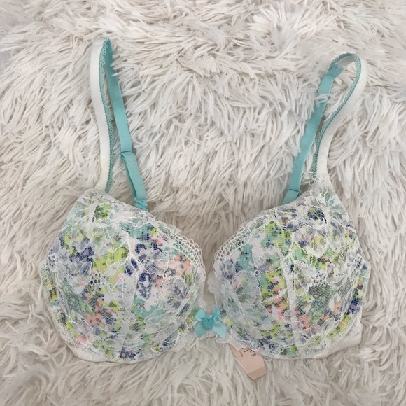 Victoria's Secret Other - Victoria's Secret Body by Victoria pushup bra